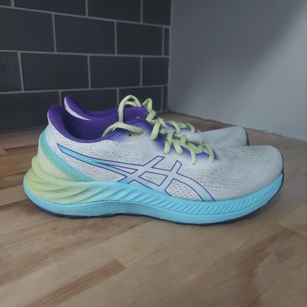 Asics Gel Excite 8 Womens Shoes Size 8